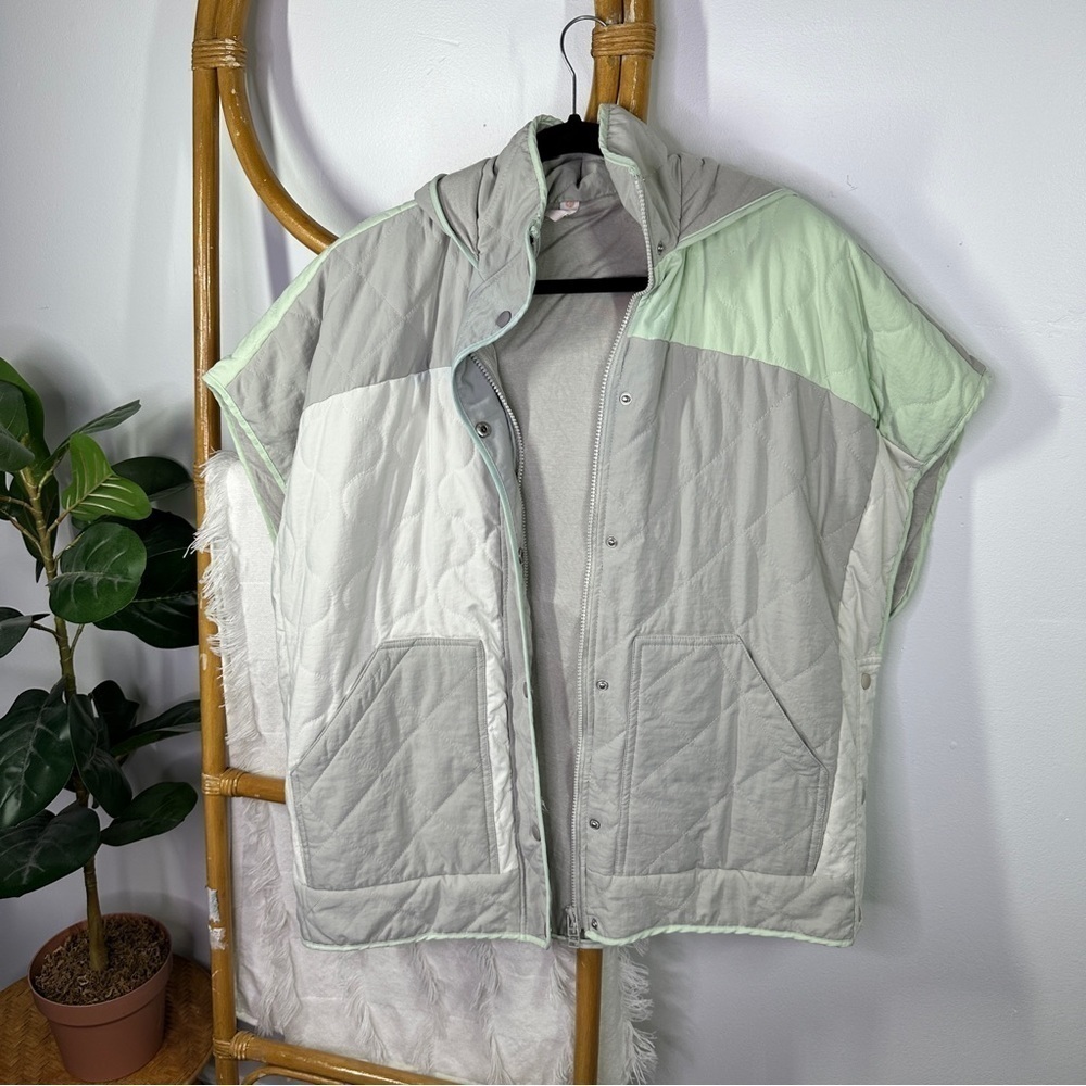 Anthropologie Daily Practice Colorblock Puffer Poncho sz XXS/XS